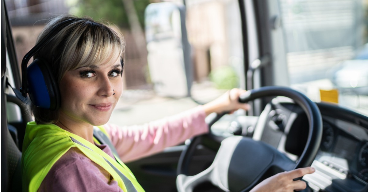 Benefits of Hiring Female Truck Drivers TransForce